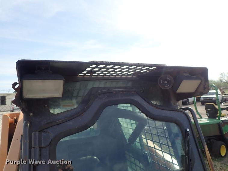 image for item DF1057 2007 Case 440 skid steer