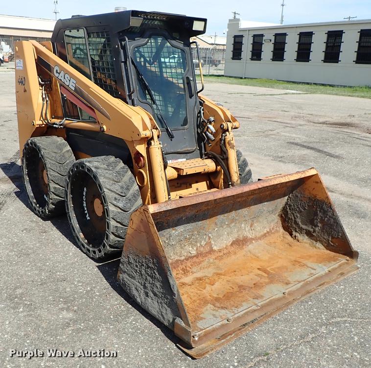 image for item DF1058 2007 Case 440 skid steer