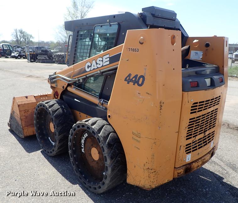 image for item DF1058 2007 Case 440 skid steer