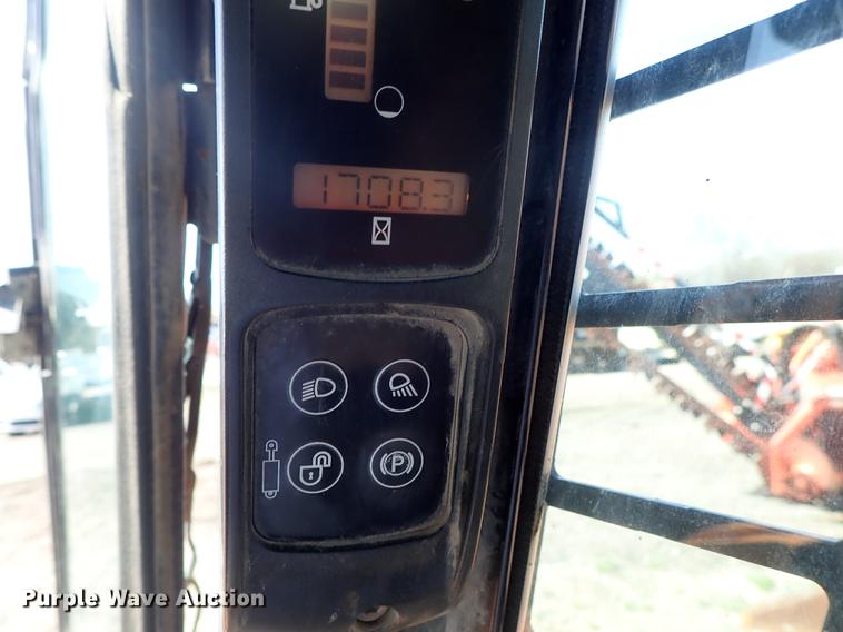 image for item DF1058 2007 Case 440 skid steer