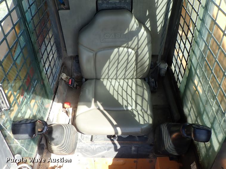 image for item DF1058 2007 Case 440 skid steer