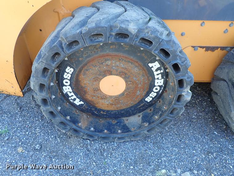 image for item DF1058 2007 Case 440 skid steer