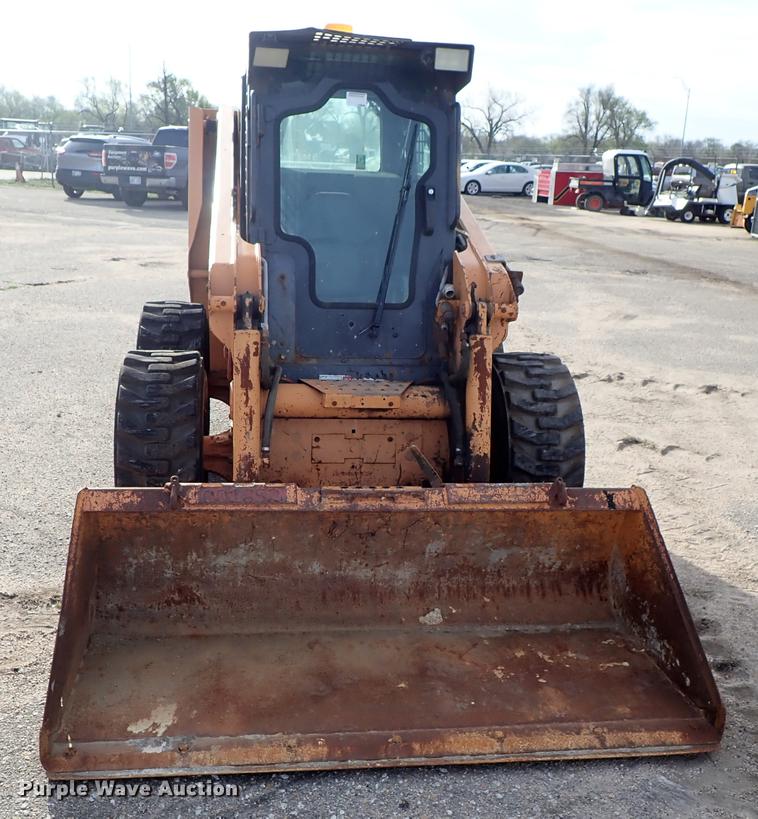image for item DF1059 2007 Case 440 skid steer