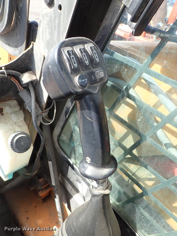 image for item DF1059 2007 Case 440 skid steer