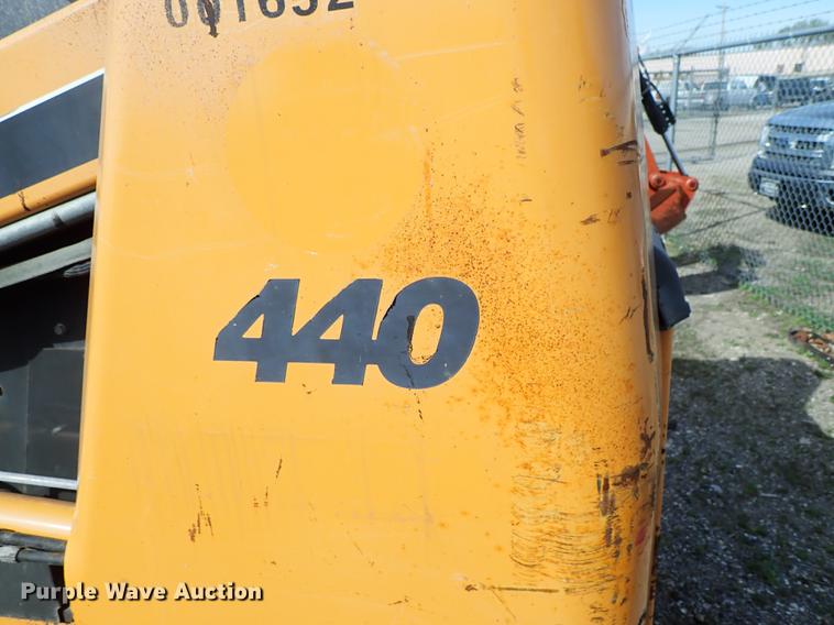 image for item DF1059 2007 Case 440 skid steer