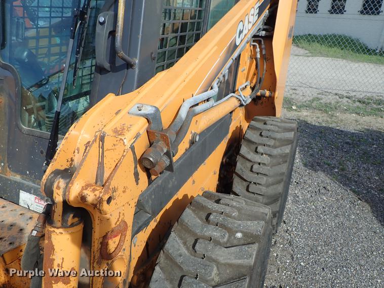 image for item DF1059 2007 Case 440 skid steer