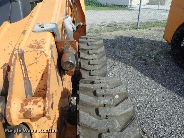 image for item DF1059 2007 Case 440 skid steer