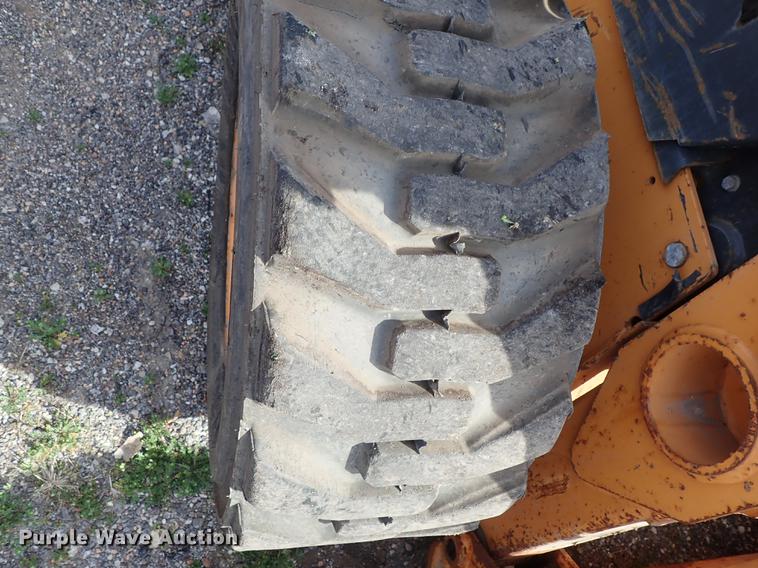 image for item DF1059 2007 Case 440 skid steer