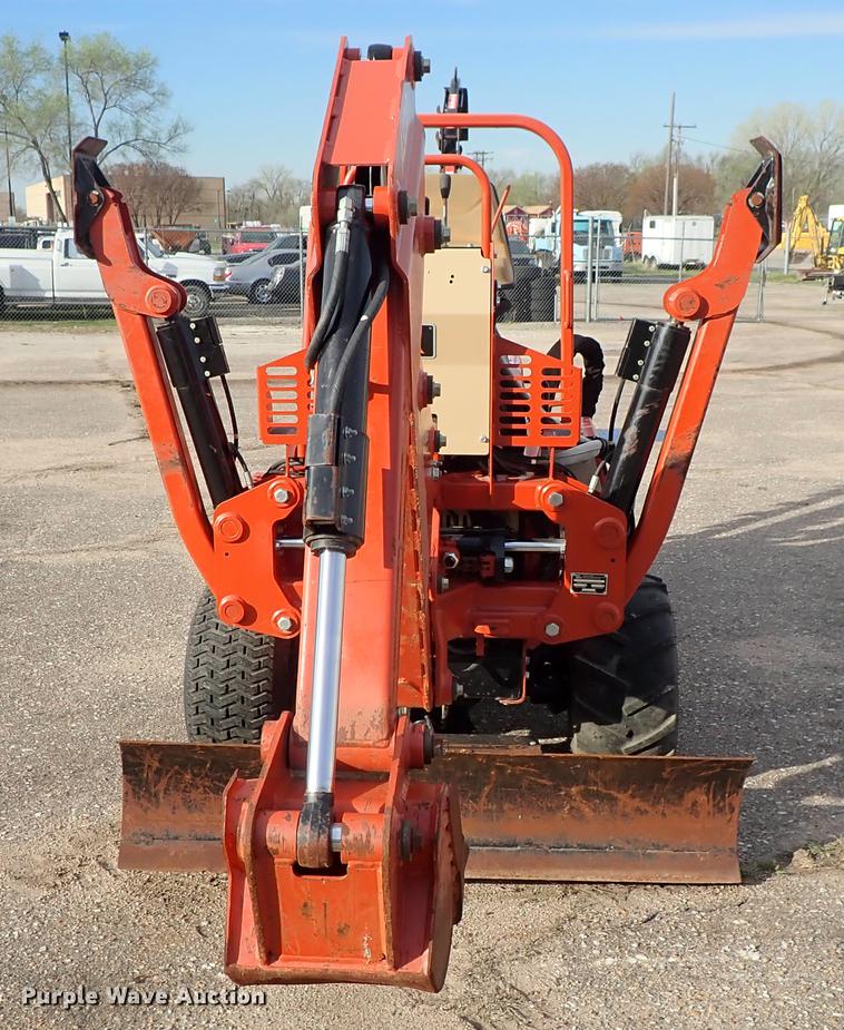 image for item DF1060 2008 Ditch Witch RT40 trencher