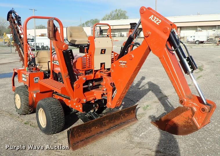 image for item DF1060 2008 Ditch Witch RT40 trencher