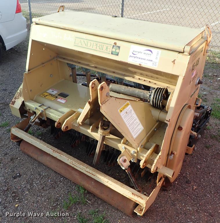 Land Pride Solid Stand 1548 seeder in Wichita, KS Item DF1061 sold