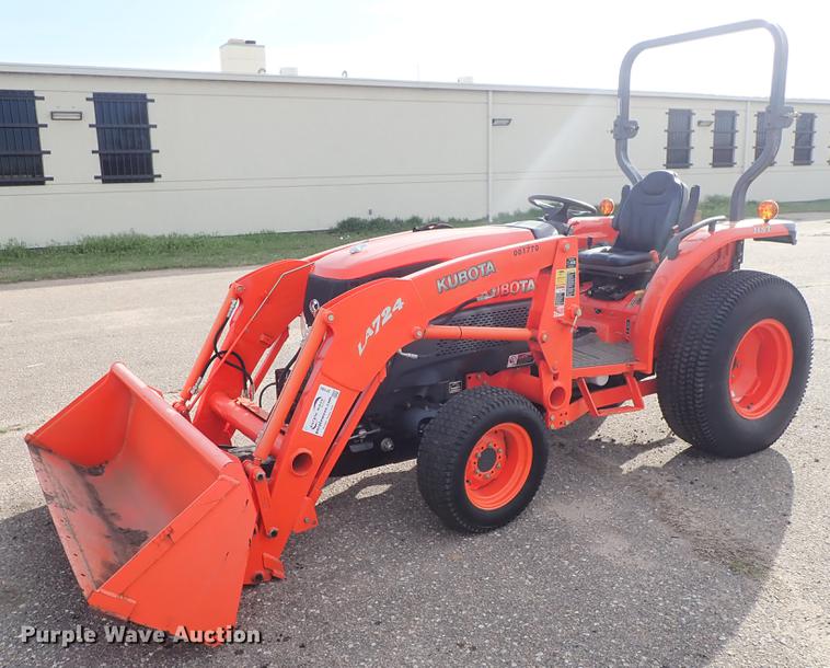 image for item DF1062 2008 Kubota L3240 HFWD tractor