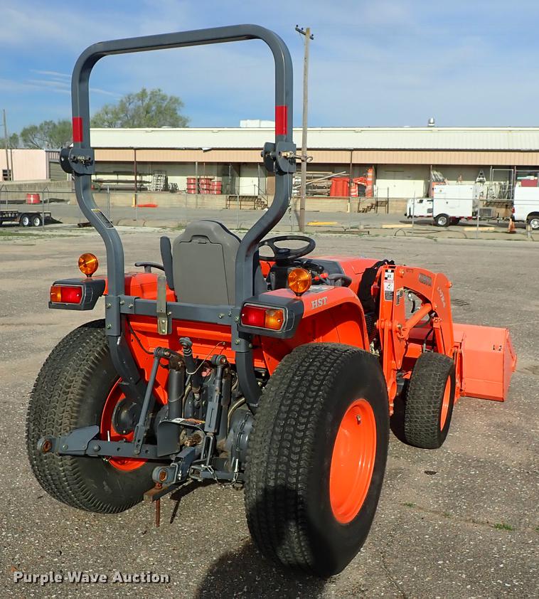 image for item DF1062 2008 Kubota L3240 HFWD tractor