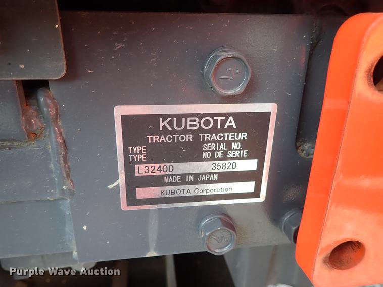 image for item DF1062 2008 Kubota L3240 HFWD tractor