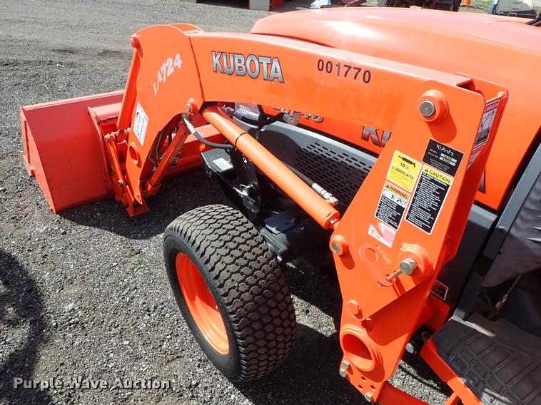 image for item DF1062 2008 Kubota L3240 HFWD tractor