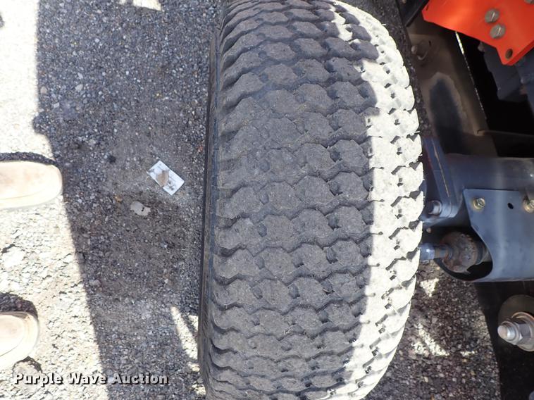 image for item DF1062 2008 Kubota L3240 HFWD tractor