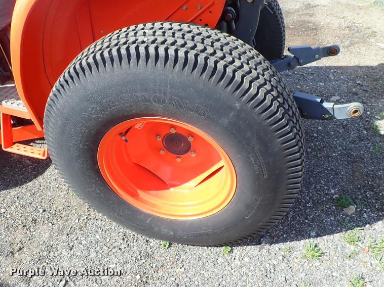 image for item DF1062 2008 Kubota L3240 HFWD tractor