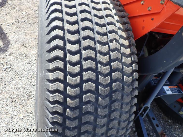 image for item DF1062 2008 Kubota L3240 HFWD tractor