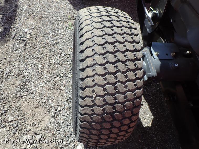 image for item DF1062 2008 Kubota L3240 HFWD tractor