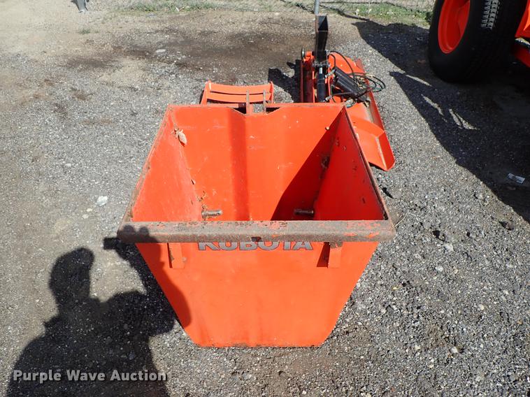 image for item DF1062 2008 Kubota L3240 HFWD tractor
