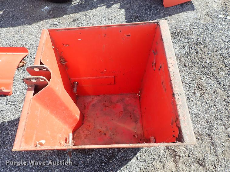 image for item DF1062 2008 Kubota L3240 HFWD tractor