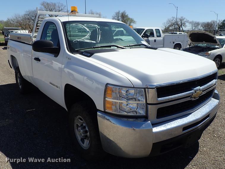image for item DF1066 2008 Chevrolet Silverado 2500HD pickup truck