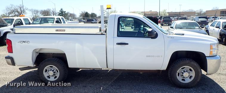 image for item DF1066 2008 Chevrolet Silverado 2500HD pickup truck