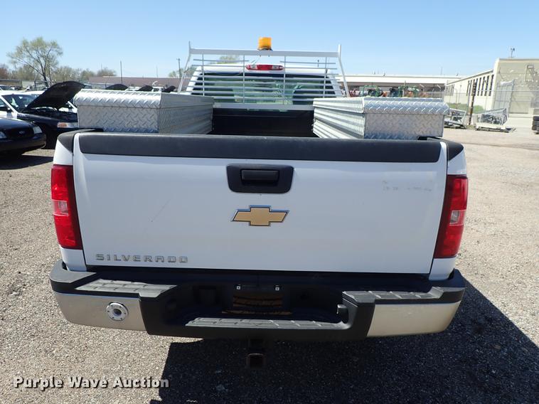image for item DF1066 2008 Chevrolet Silverado 2500HD pickup truck