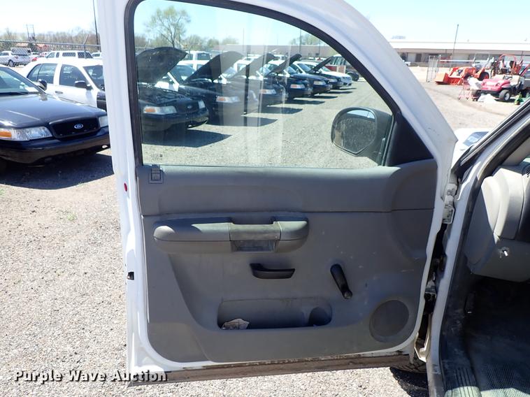 image for item DF1066 2008 Chevrolet Silverado 2500HD pickup truck