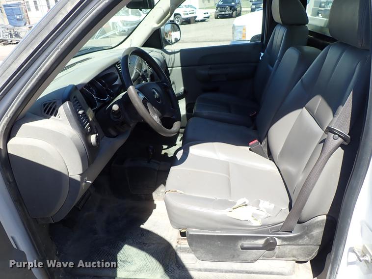 image for item DF1066 2008 Chevrolet Silverado 2500HD pickup truck