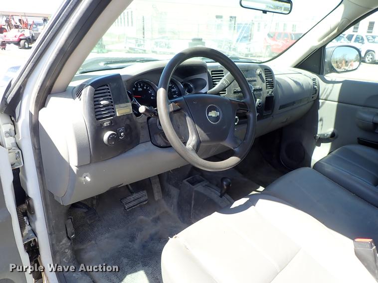 image for item DF1066 2008 Chevrolet Silverado 2500HD pickup truck