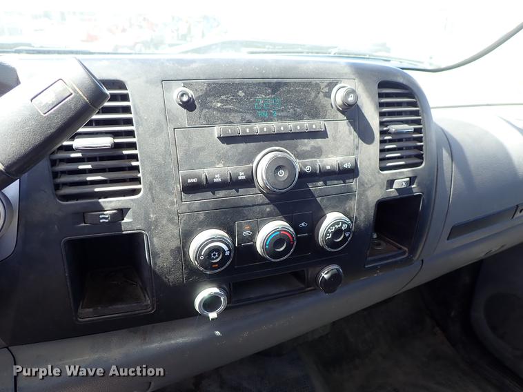 image for item DF1066 2008 Chevrolet Silverado 2500HD pickup truck