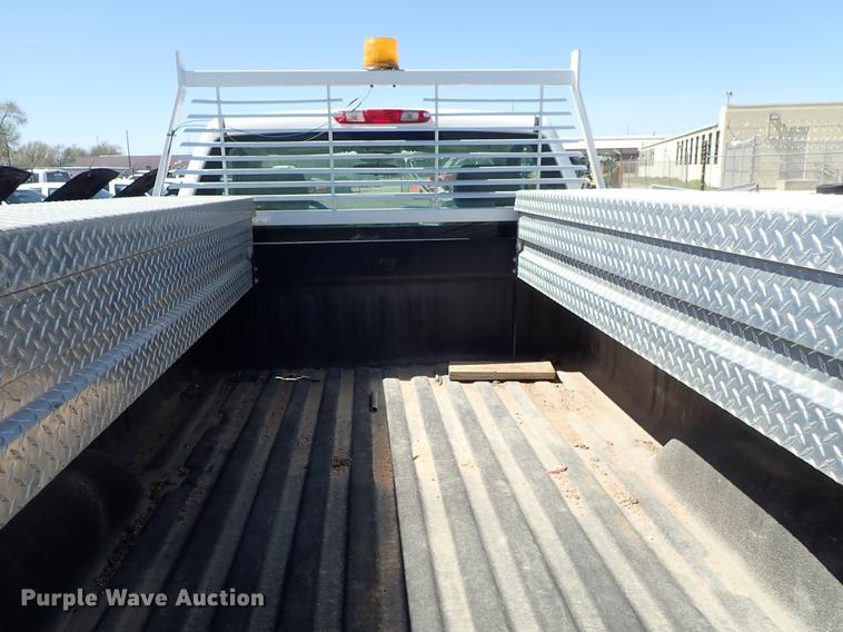 image for item DF1066 2008 Chevrolet Silverado 2500HD pickup truck