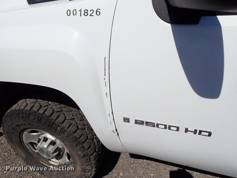 image for item DF1066 2008 Chevrolet Silverado 2500HD pickup truck