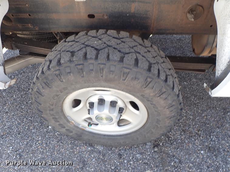 image for item DF1066 2008 Chevrolet Silverado 2500HD pickup truck
