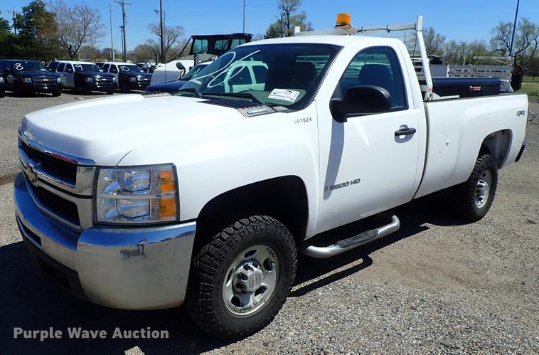 image for item DF1067 2008 Chevrolet Silverado 2500HD pickup truck