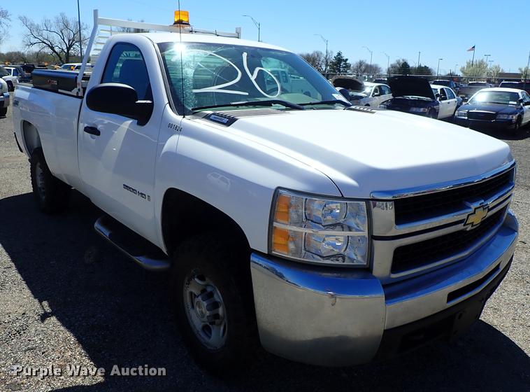 image for item DF1067 2008 Chevrolet Silverado 2500HD pickup truck