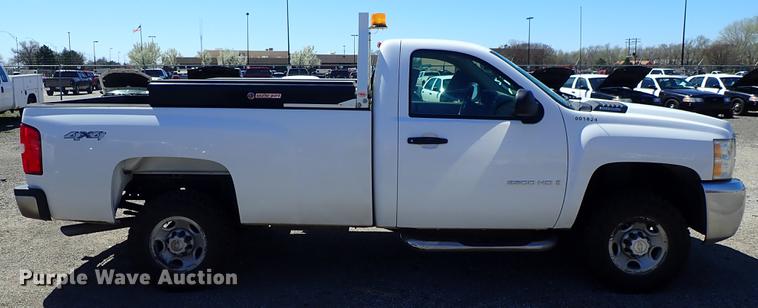 image for item DF1067 2008 Chevrolet Silverado 2500HD pickup truck