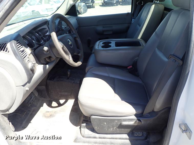 image for item DF1067 2008 Chevrolet Silverado 2500HD pickup truck