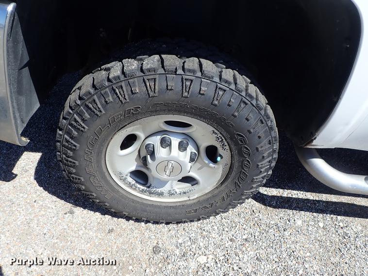 image for item DF1067 2008 Chevrolet Silverado 2500HD pickup truck