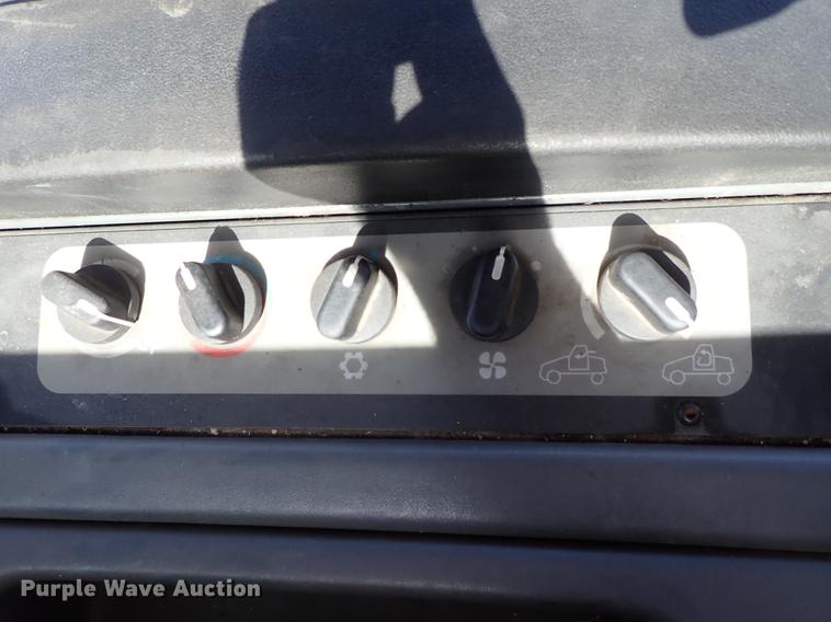 image for item DF1070 2013 Elgin Pelican NP street sweeper