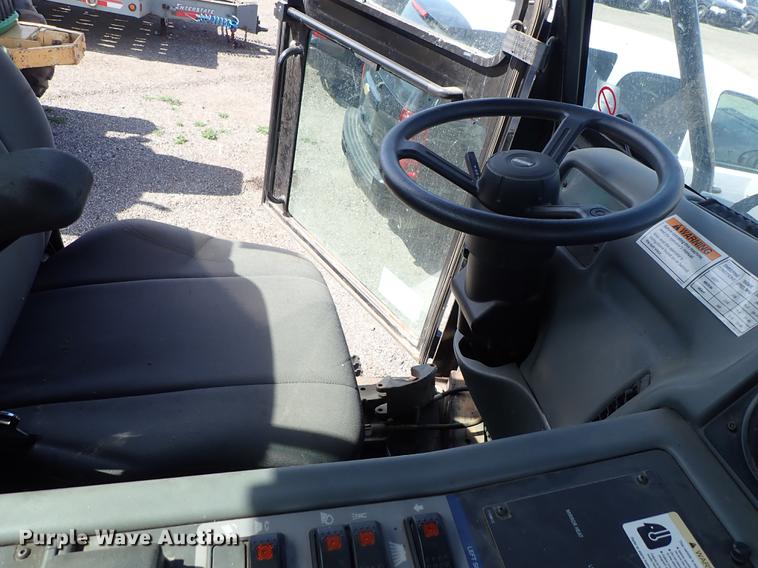 image for item DF1070 2013 Elgin Pelican NP street sweeper