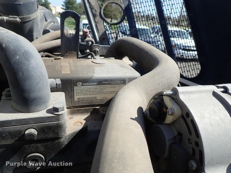 image for item DF1070 2013 Elgin Pelican NP street sweeper