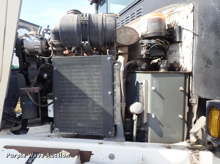 image for item DF1070 2013 Elgin Pelican NP street sweeper