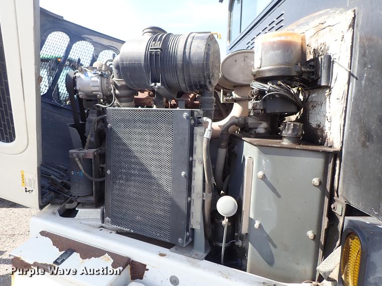 image for item DF1070 2013 Elgin Pelican NP street sweeper