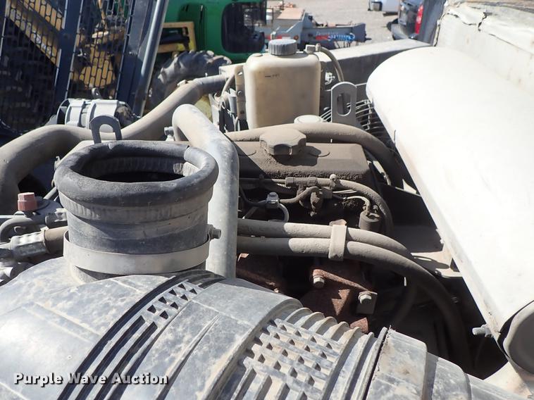 image for item DF1070 2013 Elgin Pelican NP street sweeper