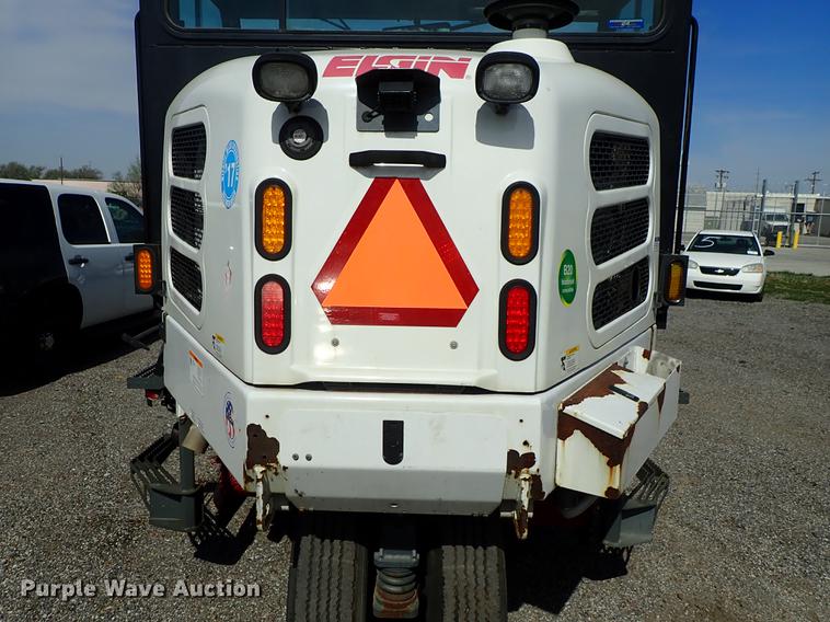 image for item DF1070 2013 Elgin Pelican NP street sweeper