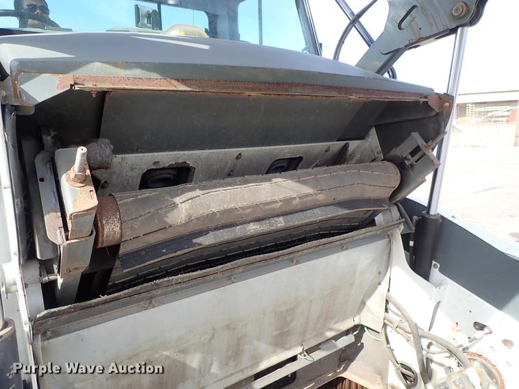 image for item DF1071 2012 Elgin Pelican NP street sweeper