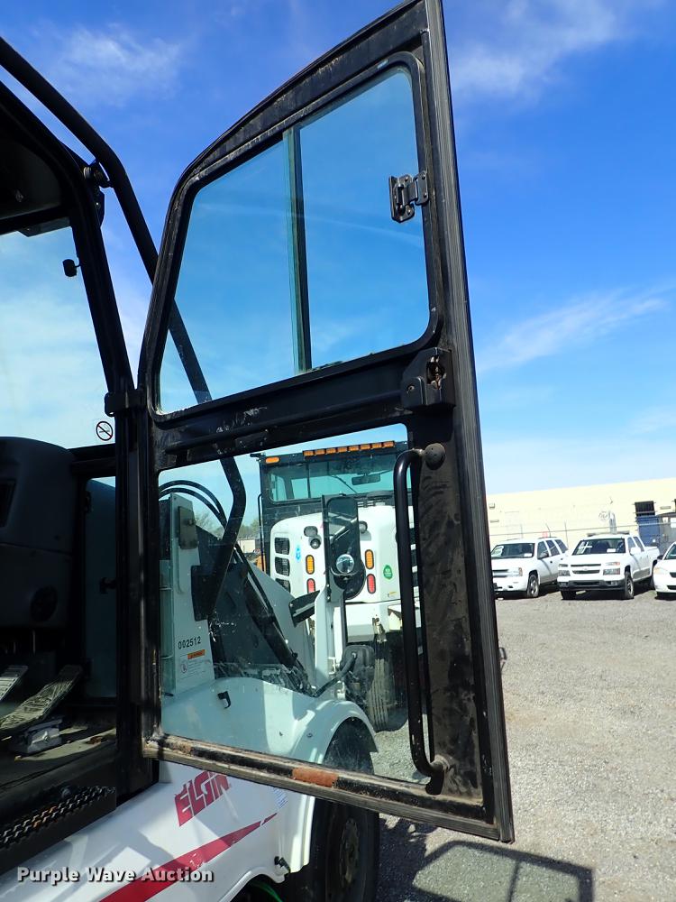 image for item DF1071 2012 Elgin Pelican NP street sweeper