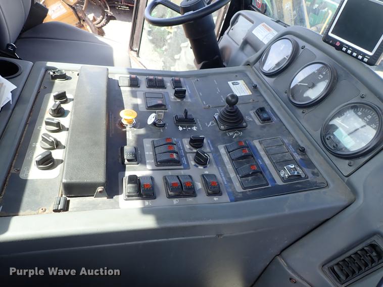 image for item DF1071 2012 Elgin Pelican NP street sweeper